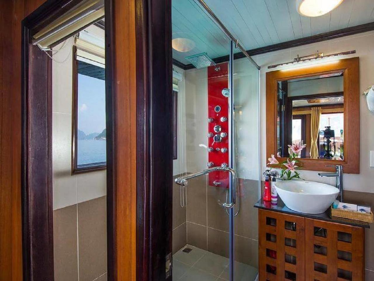 Royal Palace Cruise Ha Long Bagian luar foto